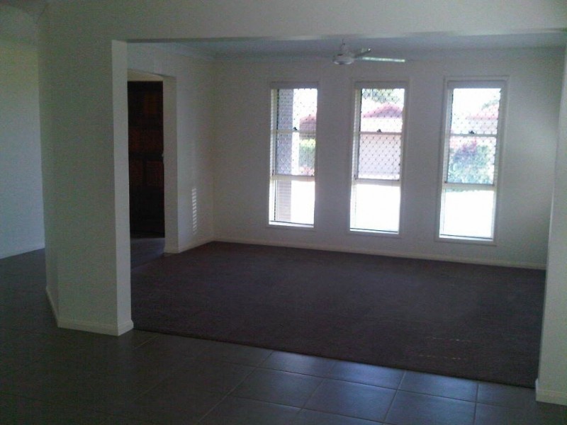 39 Spinnaker Circuit, Redland Bay QLD 4165