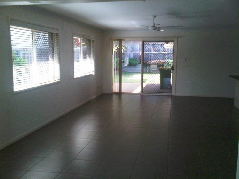 39 Spinnaker Circuit, Redland Bay QLD 4165