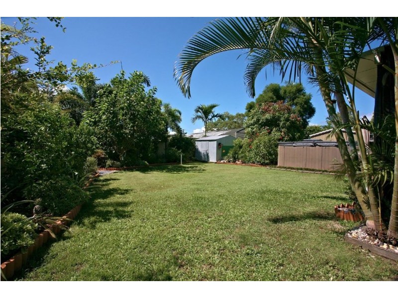 31 Rusbrook St, Redland Bay QLD 4165