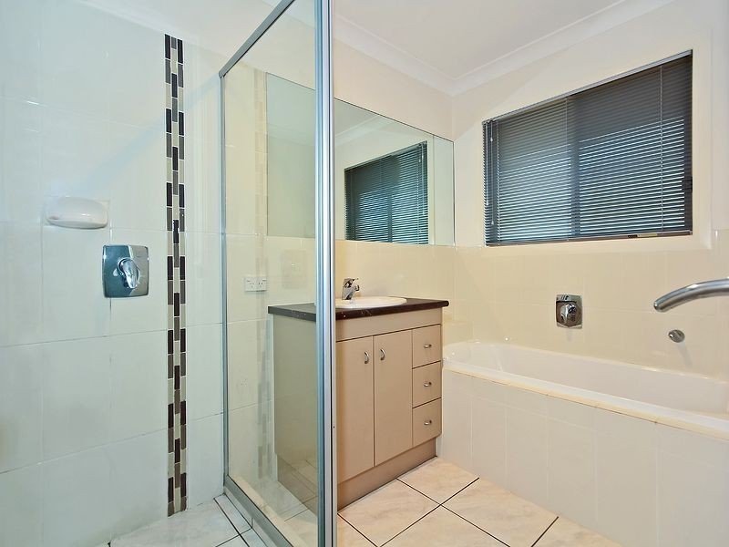 5 Parklink Drive, Redland Bay QLD 4165