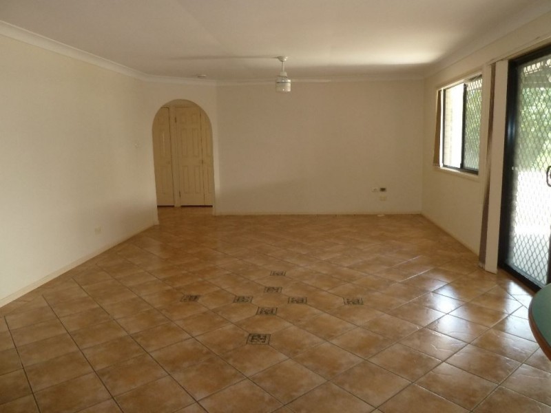 18 Glen Road, Victoria Point QLD 4165