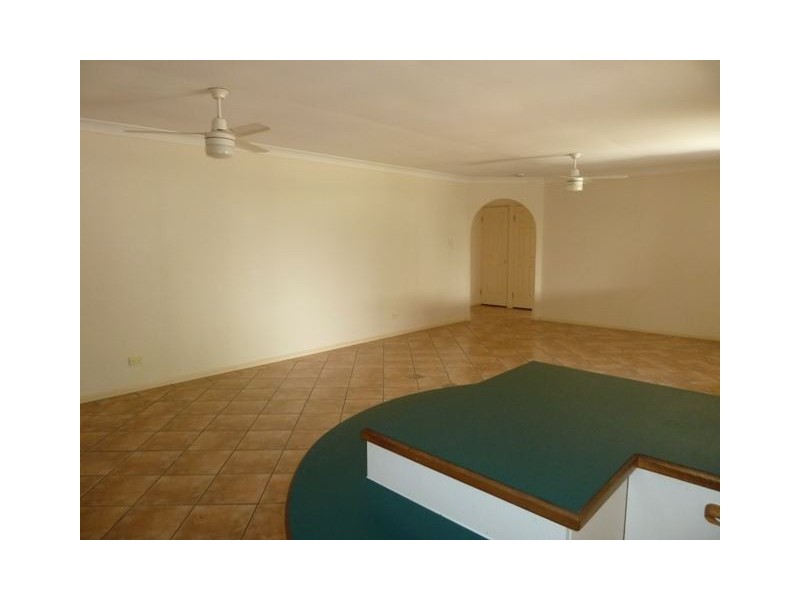 18 Glen Road, Victoria Point QLD 4165