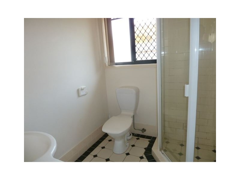 18 Glen Road, Victoria Point QLD 4165