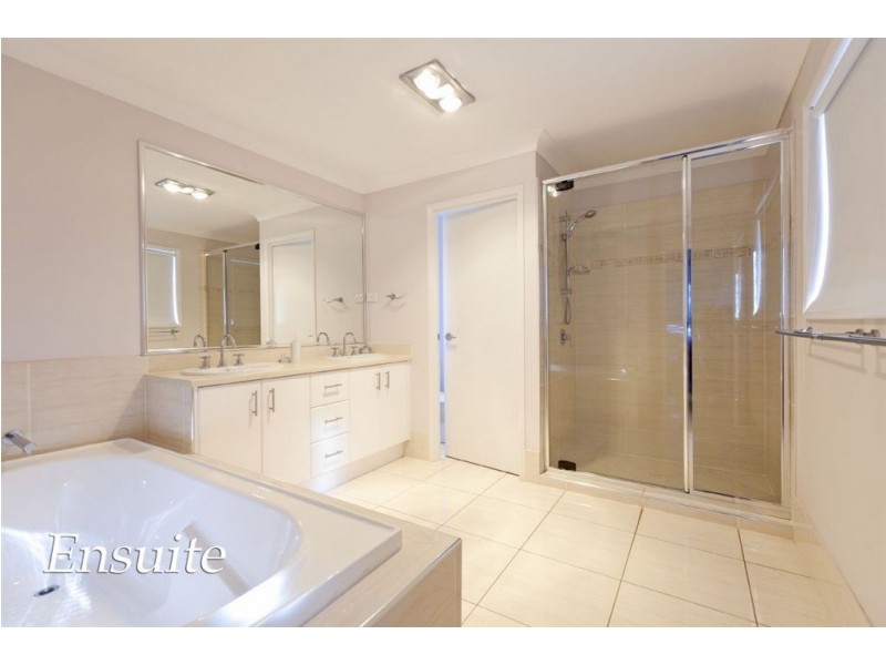 49 Schmidt St, Victoria Point QLD 4165