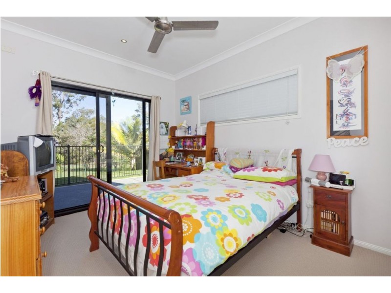 49 Schmidt St, Victoria Point QLD 4165