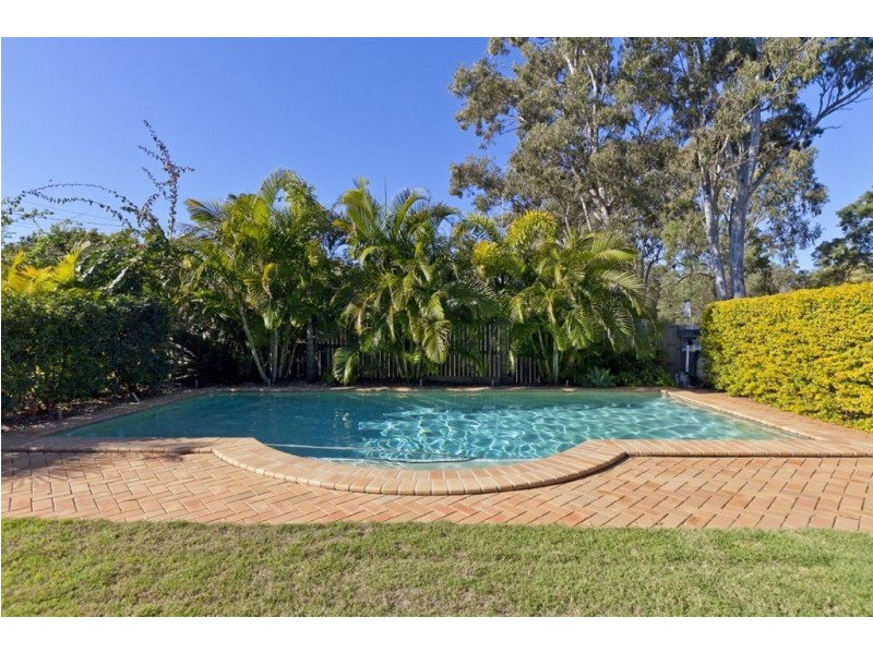 49 Schmidt St, Victoria Point QLD 4165