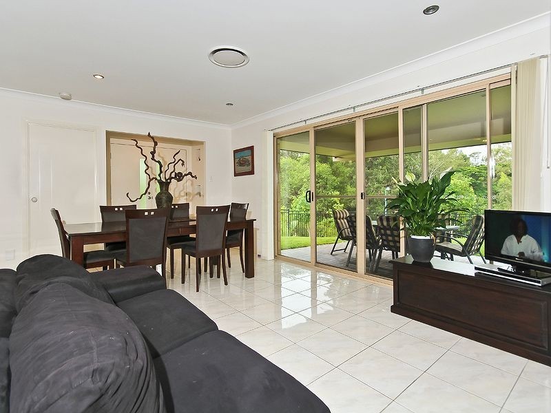 5 Parklink Drive, Redland Bay QLD 4165
