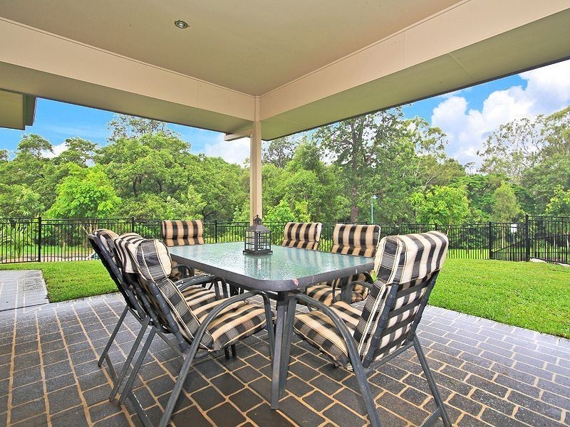 5 Parklink Drive, Redland Bay QLD 4165