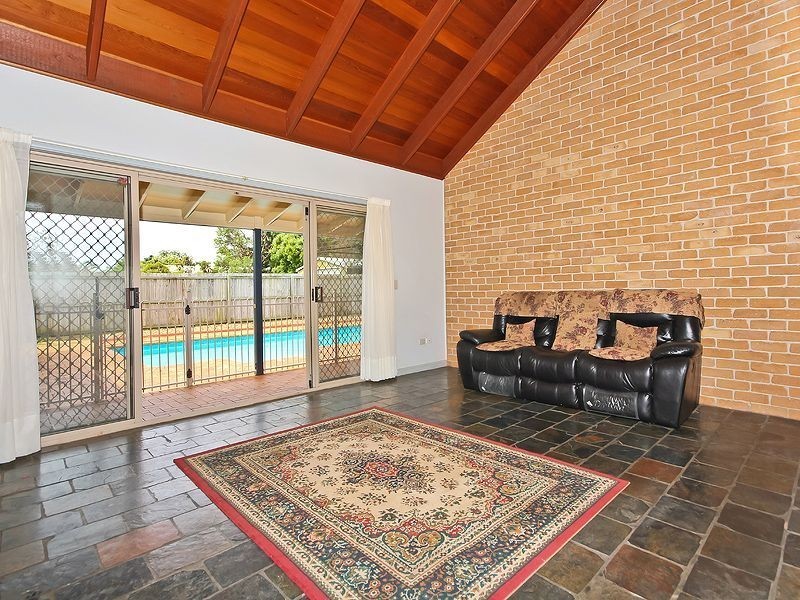 44 Cane Street, Redland Bay QLD 4165