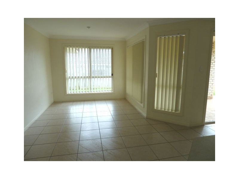 21 Caswell Crescent, Redland Bay QLD 4165