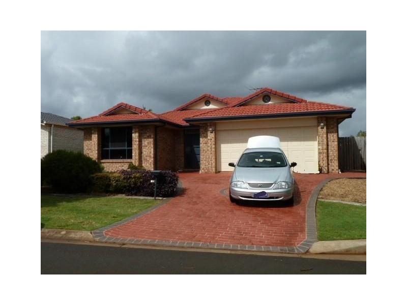 15 Seaholly Cres, Victoria Point QLD 4165