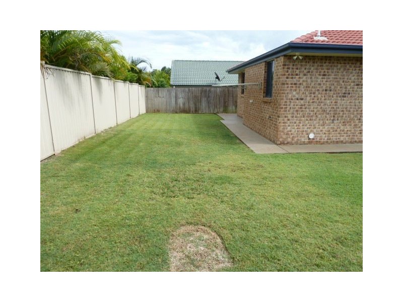 15 Seaholly Cres, Victoria Point QLD 4165