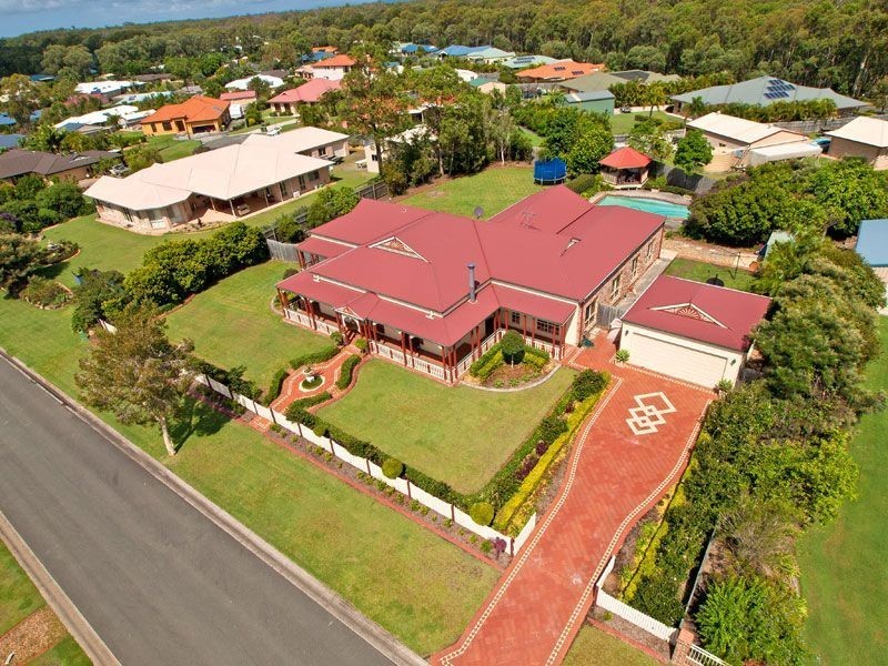 8 Malcomia Street, Redland Bay QLD 4165