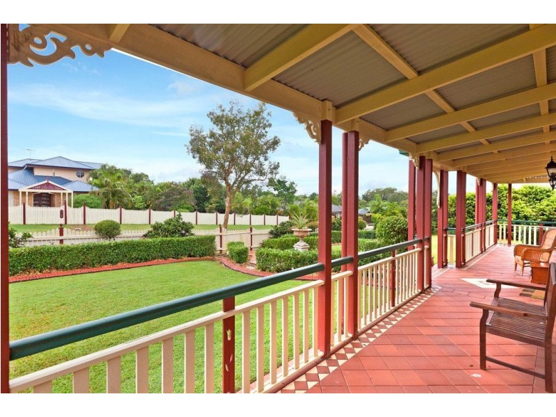 8 Malcomia Street, Redland Bay QLD 4165