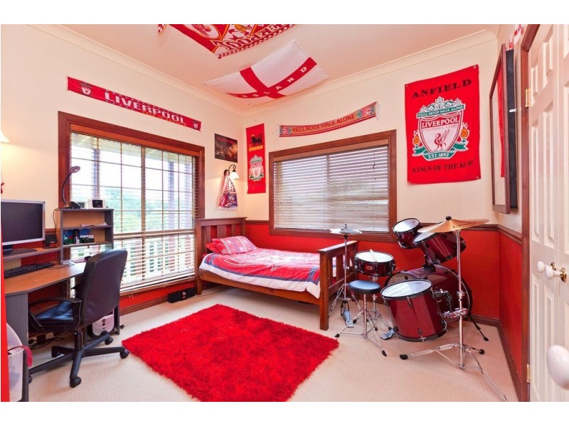 8 Malcomia Street, Redland Bay QLD 4165