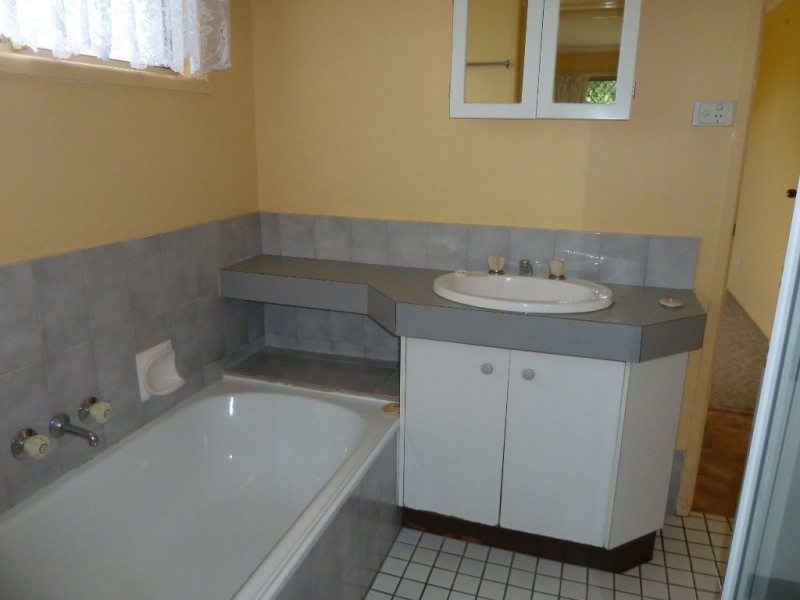 311 Cleveland Redland Bay Rd, Thornlands QLD 4164