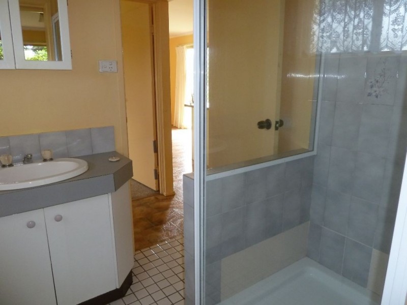 311 Cleveland Redland Bay Rd, Thornlands QLD 4164