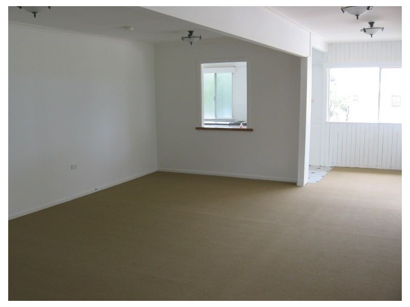 3/4 White Street, Victoria Point QLD 4165