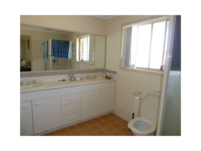71 Seaholly Crescent, Victoria Point QLD 4165