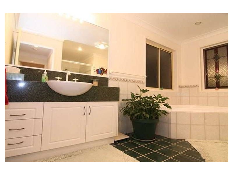 47 Egret Drive, Victoria Point QLD 4165