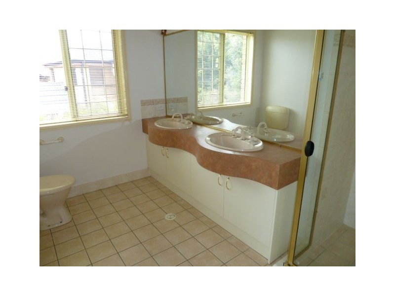 13 Mathison Court, Redland Bay QLD 4165