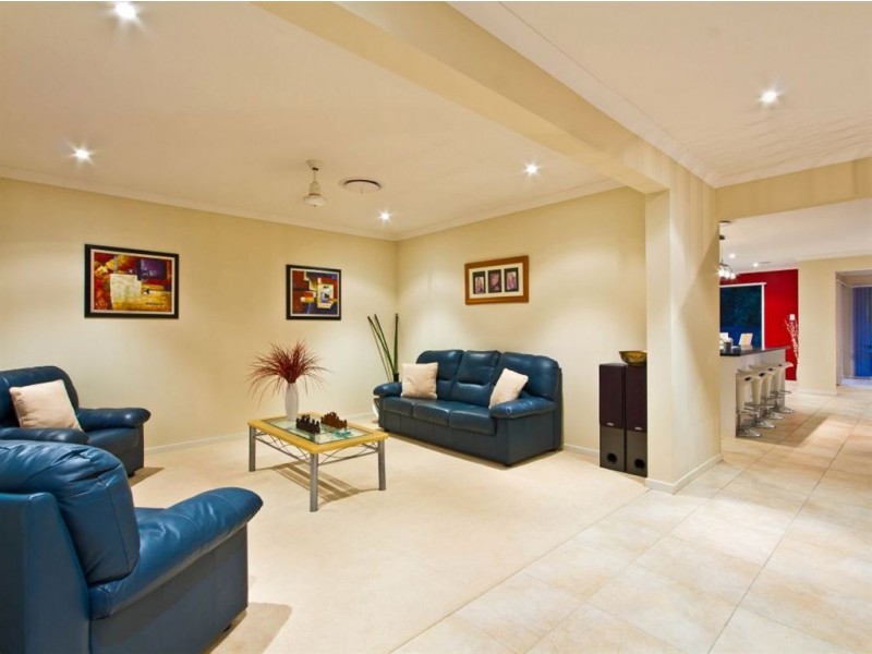 12 Ebony Cres, Redland Bay QLD 4165