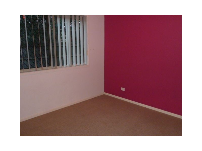 4 Portland Pde, Redland Bay QLD 4165