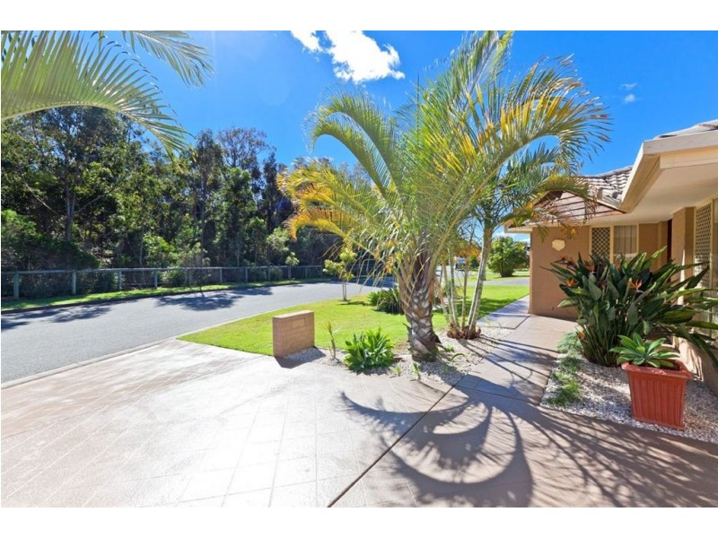 7 McConechy Drive, Victoria Point QLD 4165