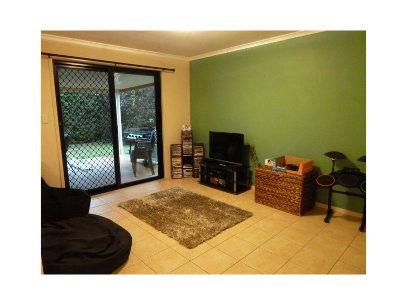 12 Garrett Place, Redland Bay QLD 4165