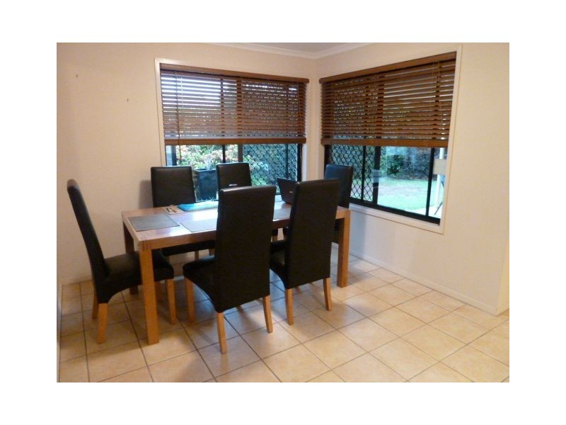 12 Garrett Place, Redland Bay QLD 4165