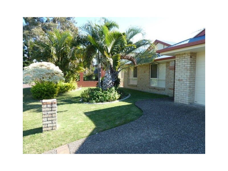 12 Torquay Rd, Redland Bay QLD 4165