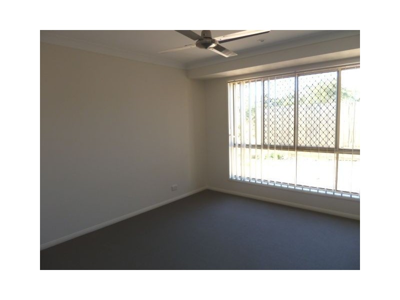 50 Whipbird Cct, Victoria Point QLD 4165