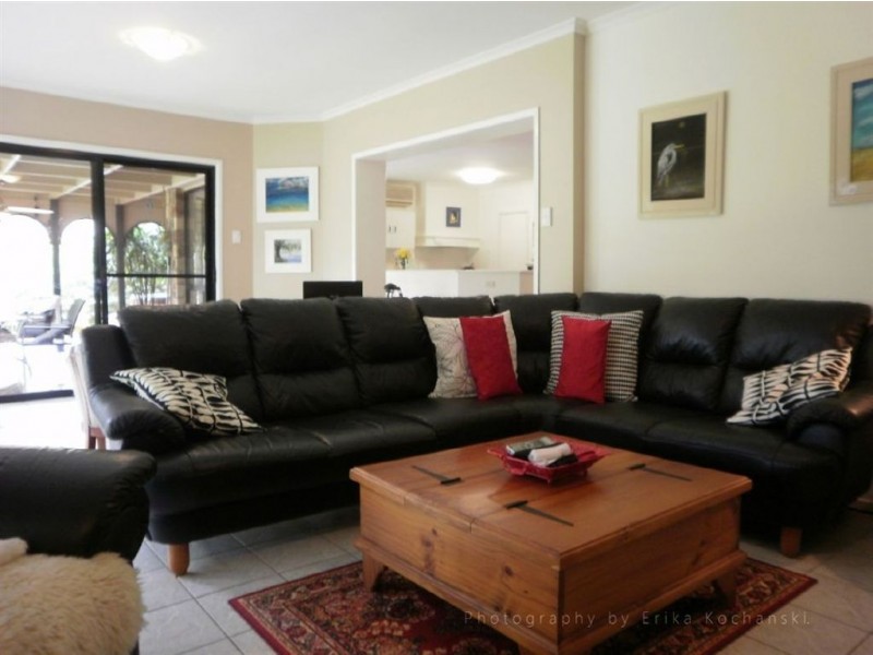 45 The Boulevard, Redland Bay QLD 4165