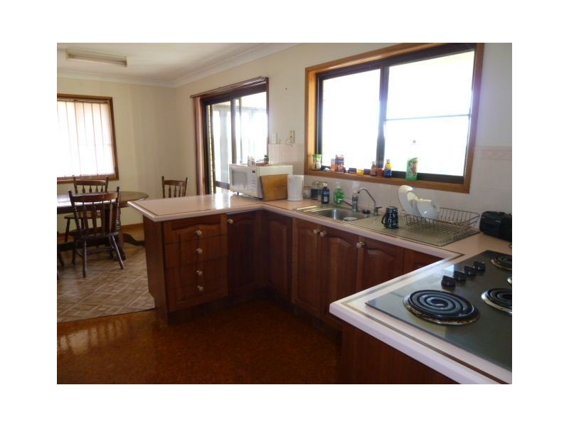 45 Giles Road, Redland Bay QLD 4165