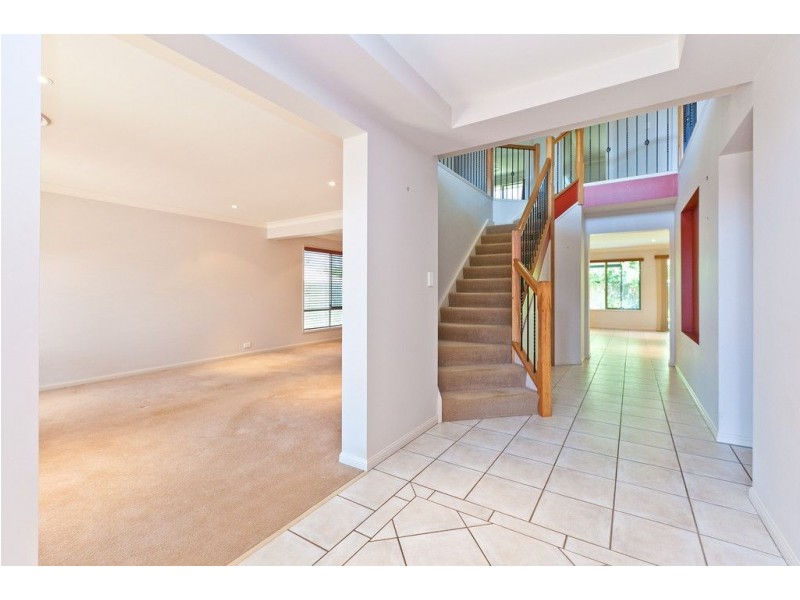 10 Lowe Crct, Redland Bay QLD 4165
