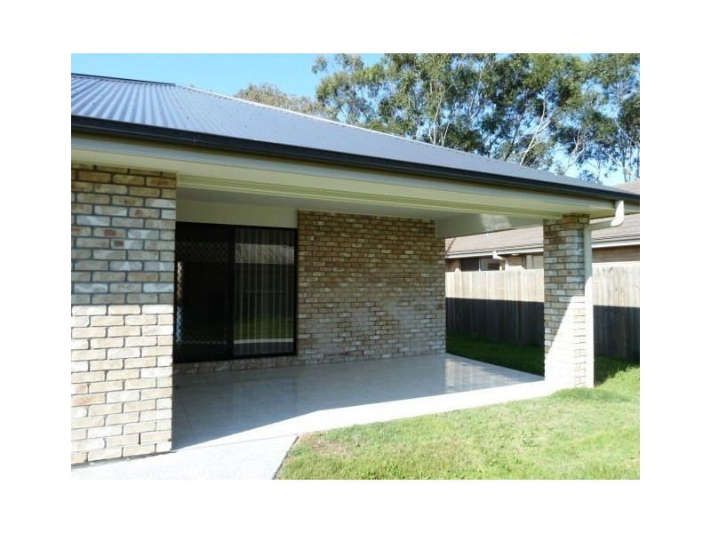 33 Stradbroke Street, Redland Bay QLD 4165