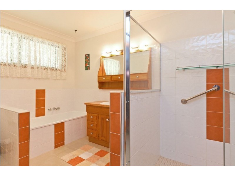3 Gordonia Drive, Redland Bay QLD 4165