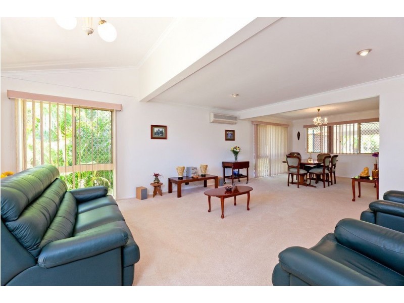 35 Adrian Street, Victoria Point QLD 4165