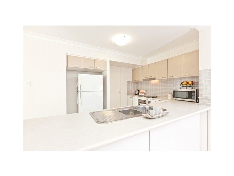 25 Magnetic Place, Redland Bay QLD 4165