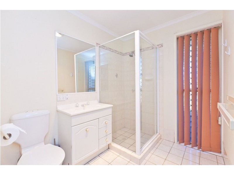 29 Pinelands Cct, Redland Bay QLD 4165