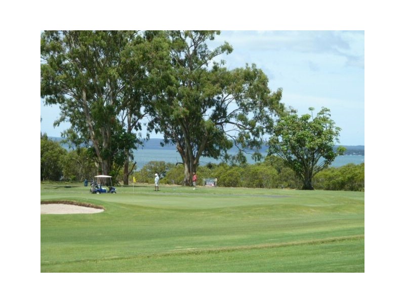 60 Cane Street, Redland Bay QLD 4165