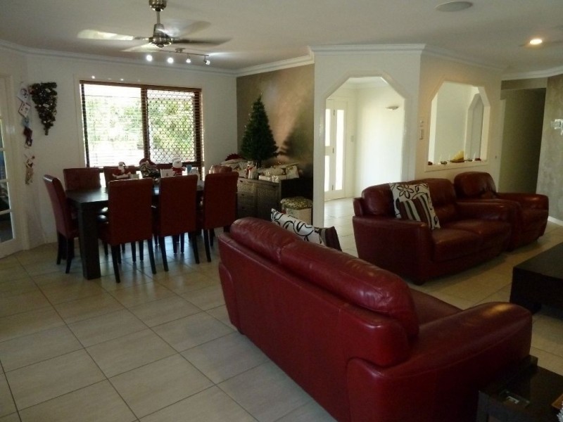 157 Kidd Street, Redland Bay QLD 4165