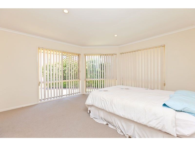 15 Viewfield Street, Redland Bay QLD 4165