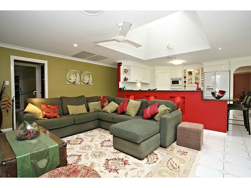 24 Lorikeet Drive, Thornlands QLD 4164