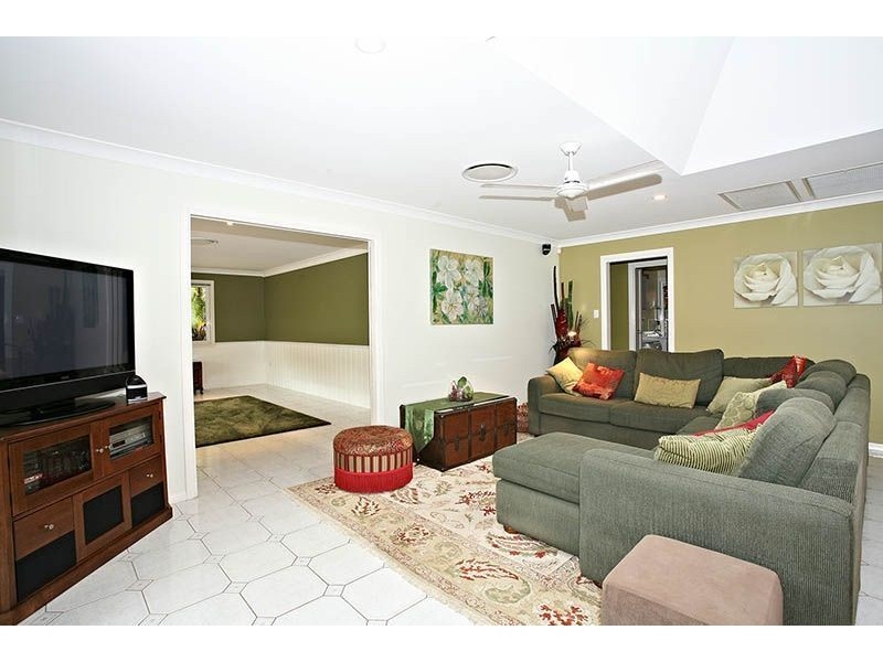 24 Lorikeet Drive, Thornlands QLD 4164