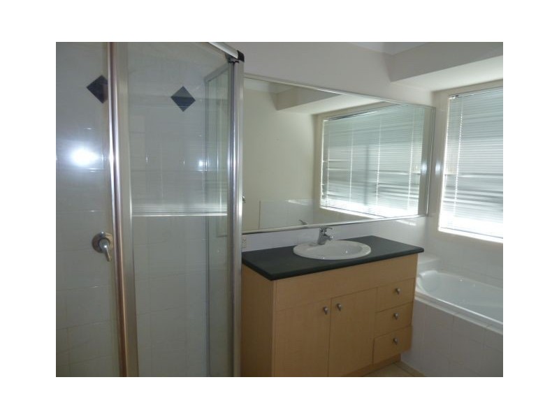 3 Garrett Place, Redland Bay QLD 4165