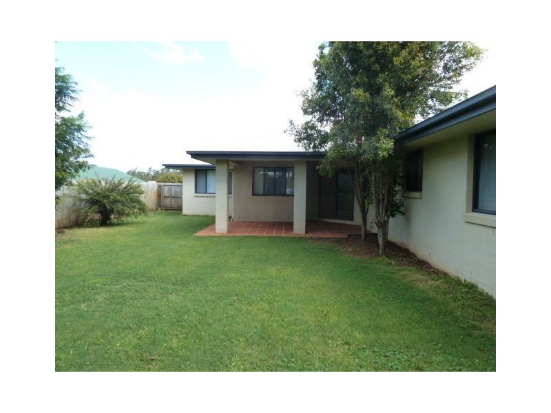 3 Garrett Place, Redland Bay QLD 4165