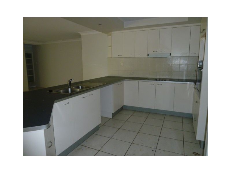 53 Spinnaker Circuit, Redland Bay QLD 4165