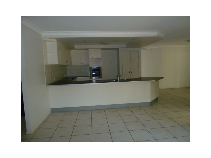 53 Spinnaker Circuit, Redland Bay QLD 4165