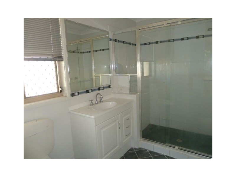 53 Spinnaker Circuit, Redland Bay QLD 4165